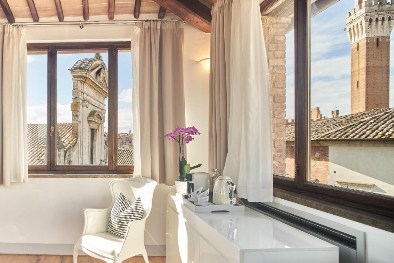 B&B Le Logge Luxury Rooms Siena Eksteriør billede
